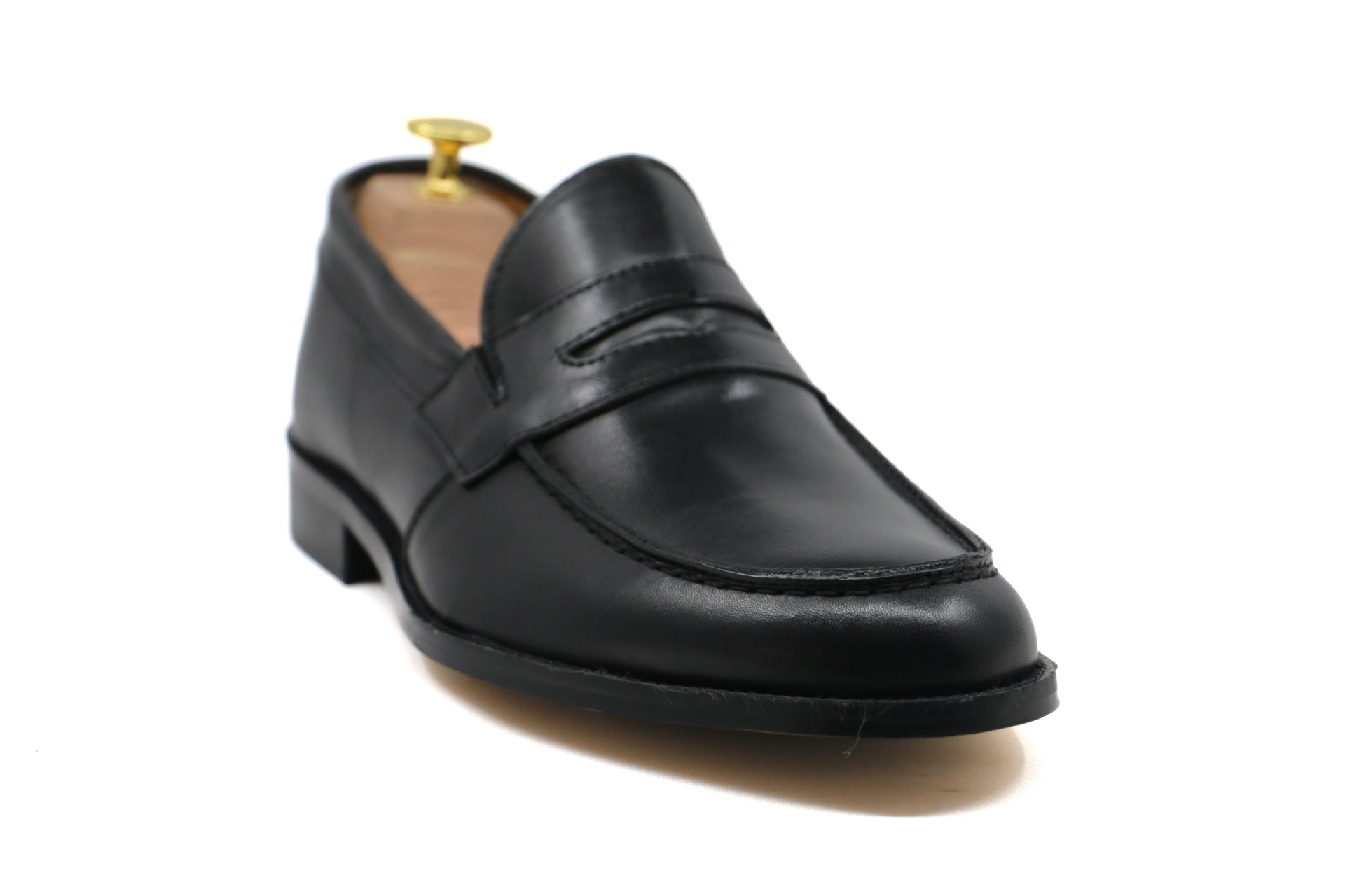 AVERSA - MOCASSINS EN CUIR DE VEAU NOIR