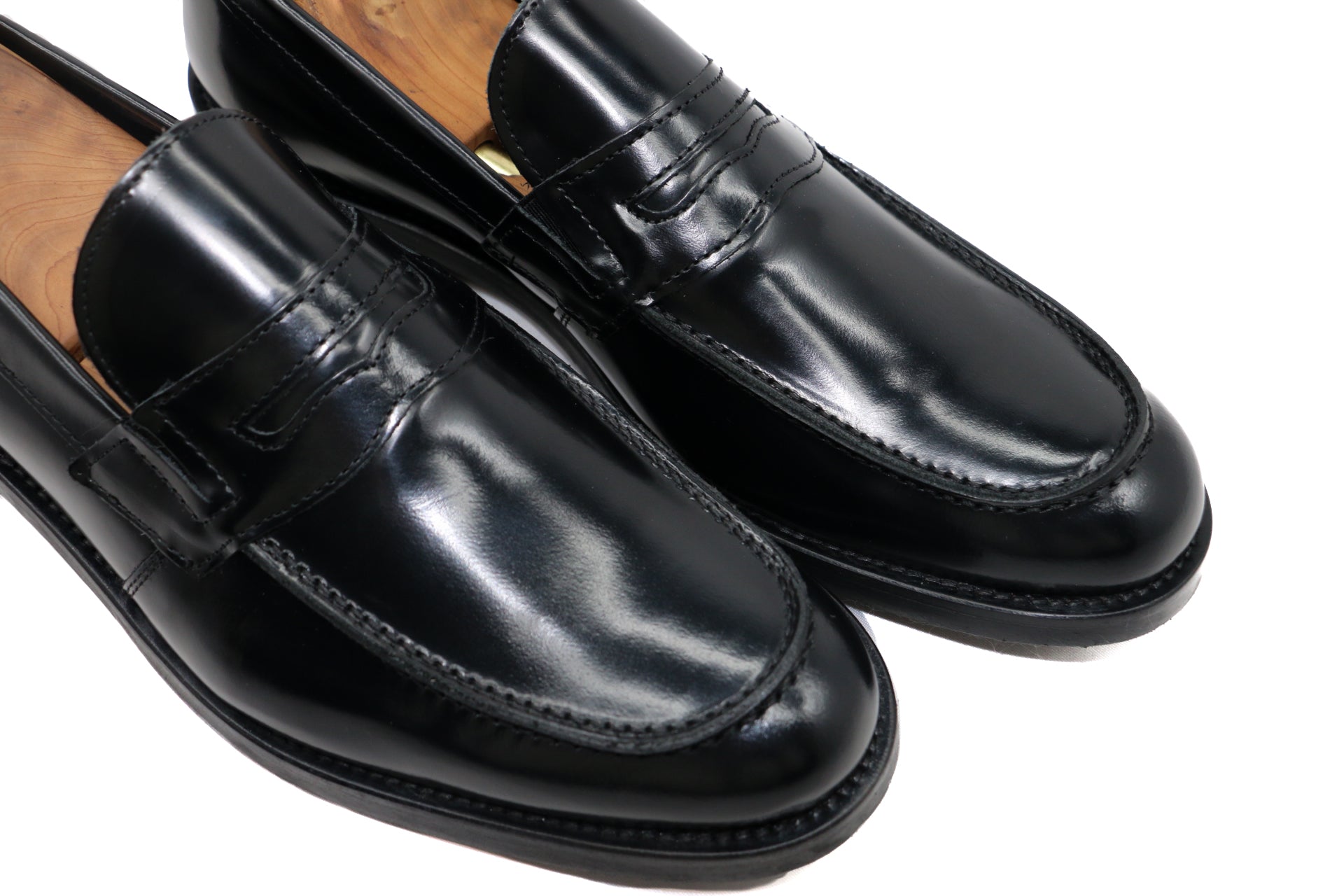 AVERSA- BLACK ABRASIVED LOAFERS